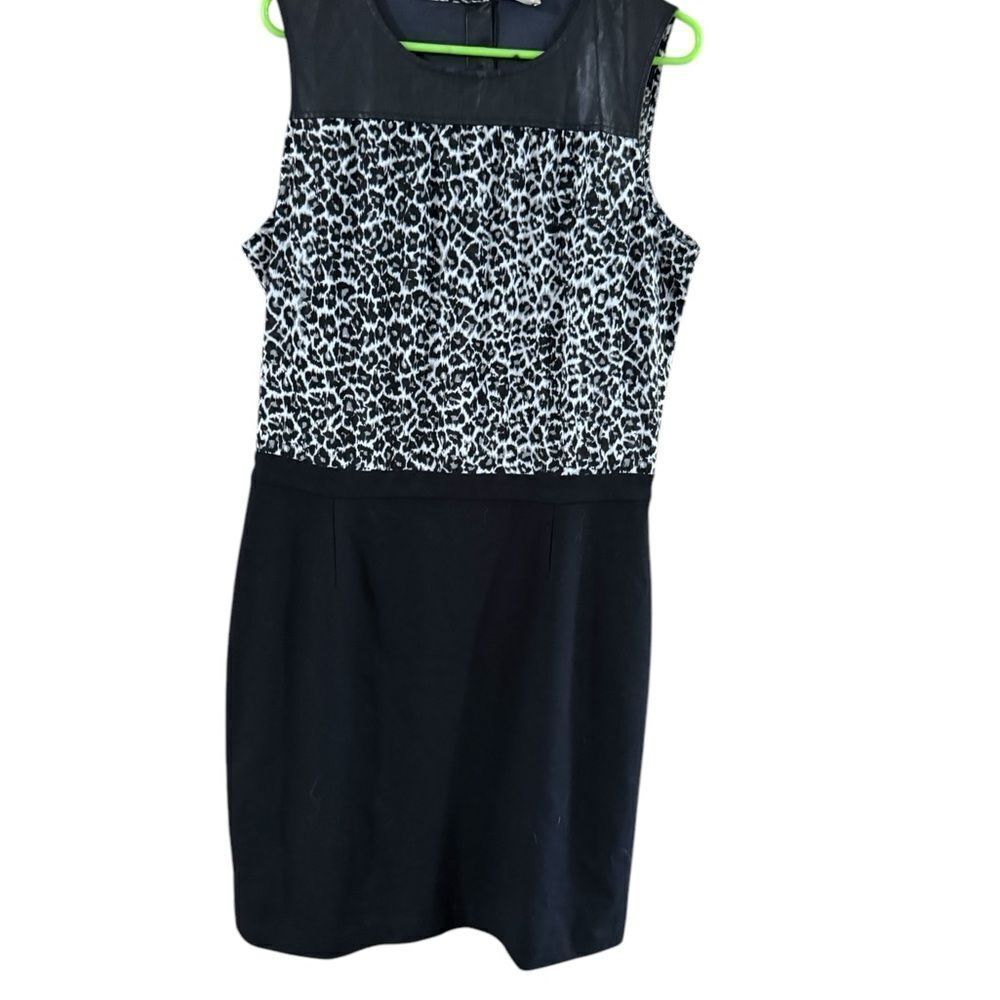 Chico's Black and White Sheath Dress Sleeveless Crew Neck